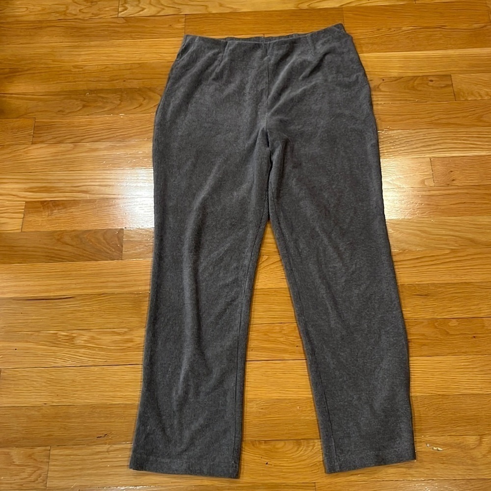L.L.Bean women’s gray pull on corduroy pants size large .